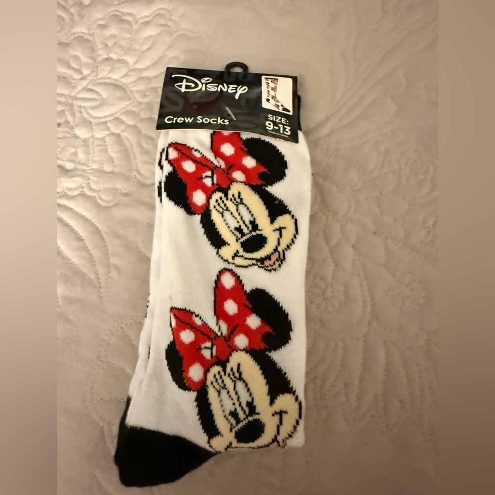 Disney Minnie Mouse  - Black, Red, and White
